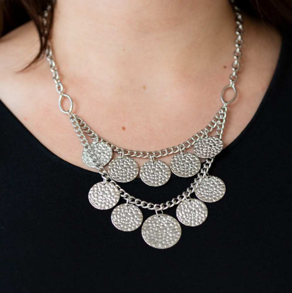 Paparazzi Works Every CHIME - Silver - Necklace & Earrings